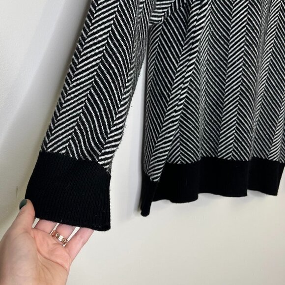 Joie Chevron Striped Hooded Hoodie Sweater Sweatshirt Plus Size Comfy Loungewear - Picture 4 of 10